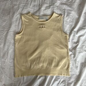 Liz Claiborne Cream Top with Pineapple Embroidery